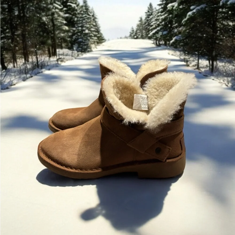 UGG Zariyah Water Repellent Tan Suede Ankle Boots.
